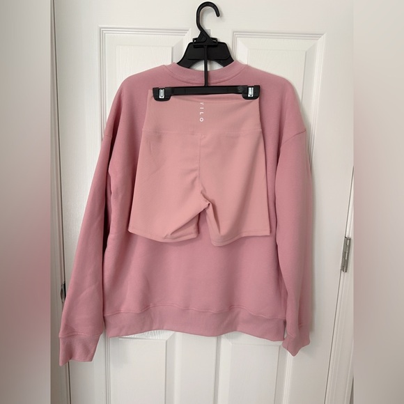 2 Piece Set WILO THE LABEL Pink Crewneck Sweatshirt with Bow Detail And Shorts - Picture 7 of 9